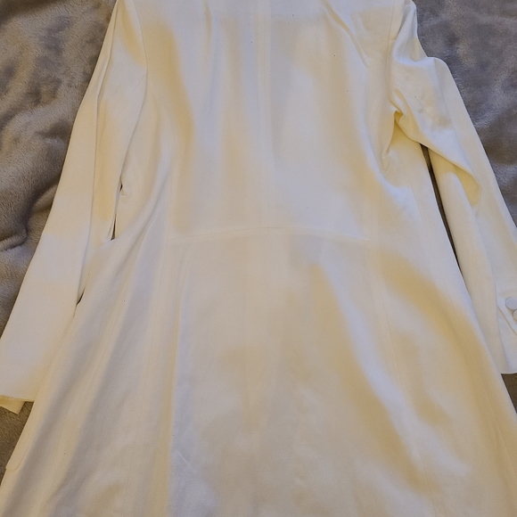 SOLD!! - Zara blazer white/cream size Medium - Picture 4 of 5